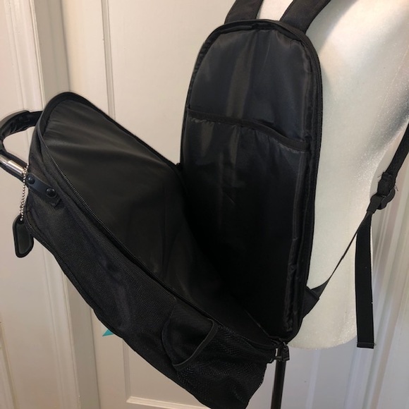 Basecamp Microsoft Backpack NWT - Picture 7 of 12